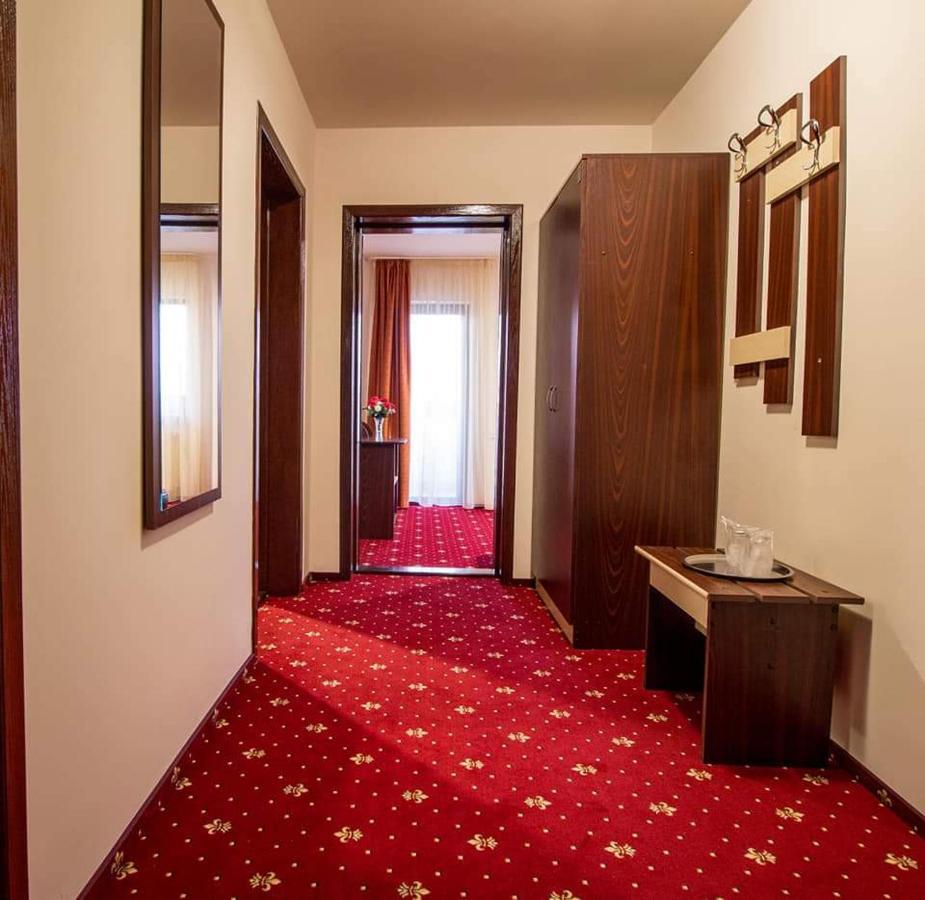 Pensiunea Perla Neamtului Minastirea Neamt Buitenkant foto